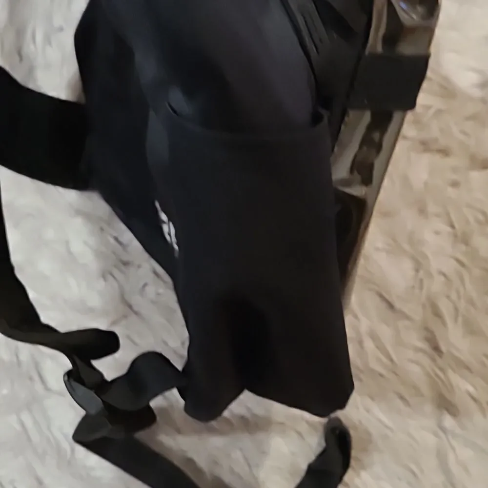 Nike heritage 2.0 black and red‎ logo back pack